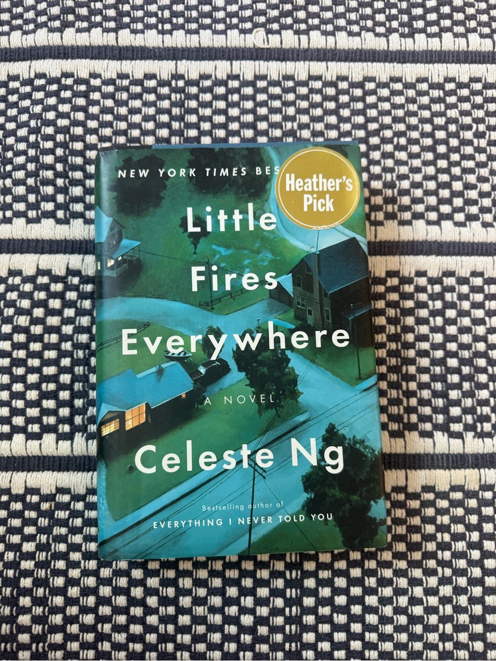 Little Fires Everywhere by Celeste Ng - Green Cover Hardcover